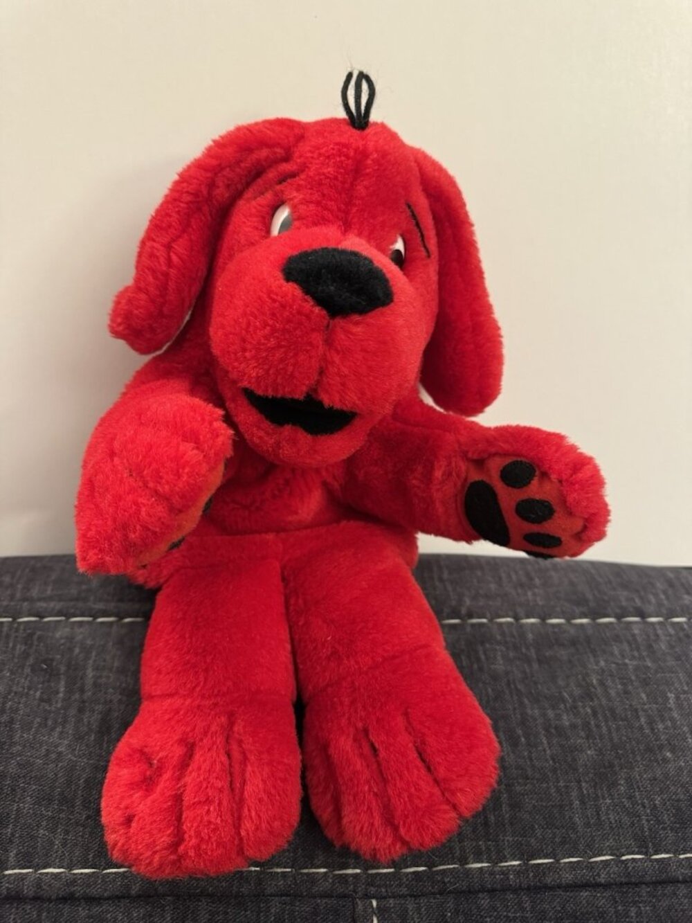 Vintage 1997 Clifford The Big Red Dog Hand Puppet Scholastic Plush J28